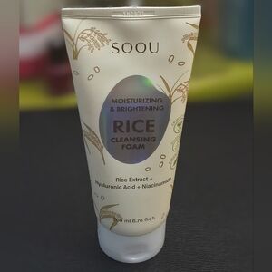 SOQU Moisturizing & Brightening Rice Gentle S. Korean Cleansing Foam 200 ml